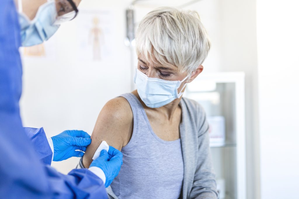 lady being immunised